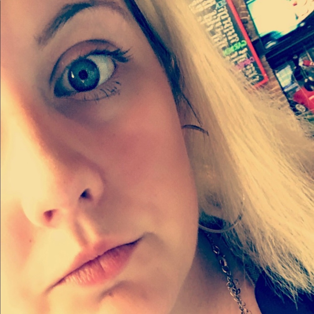 Meet your Posher, Shayla